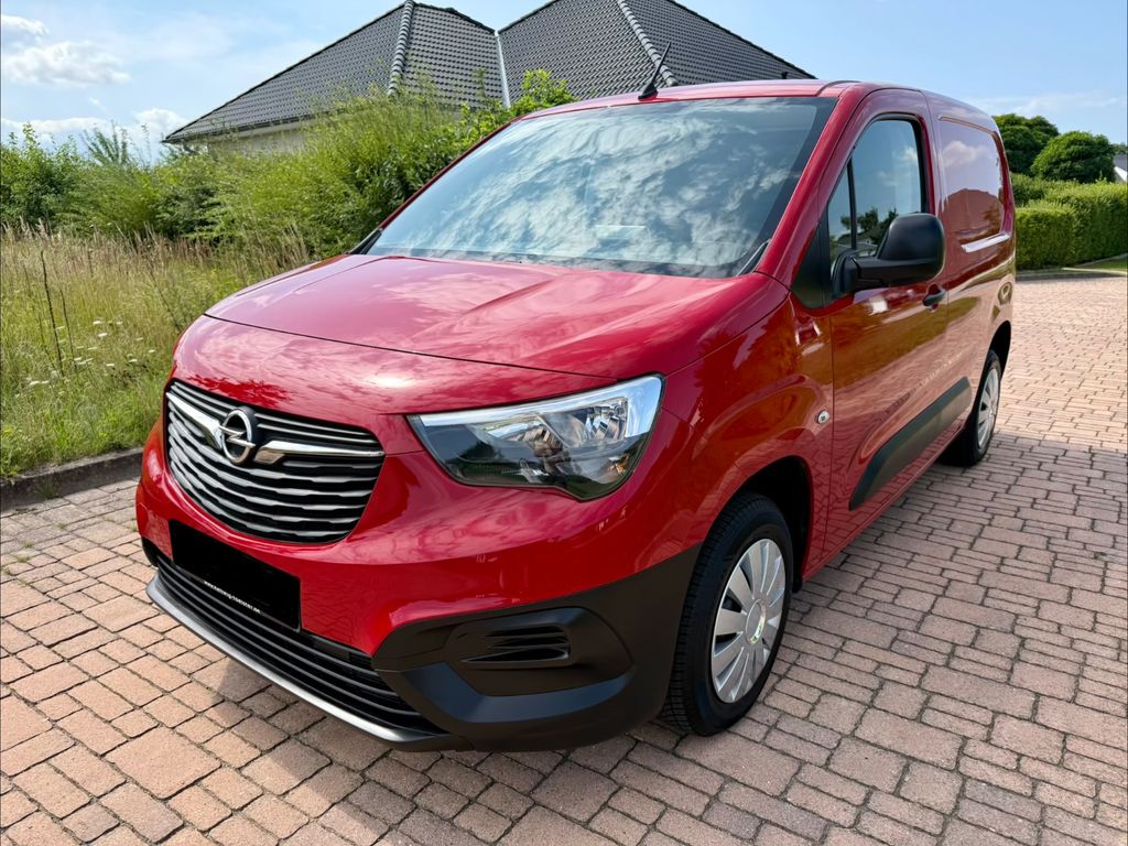 Bild des Angebotes Opel Combo E Cargo Kasten 1.5D Klima CarPlay gepflegt