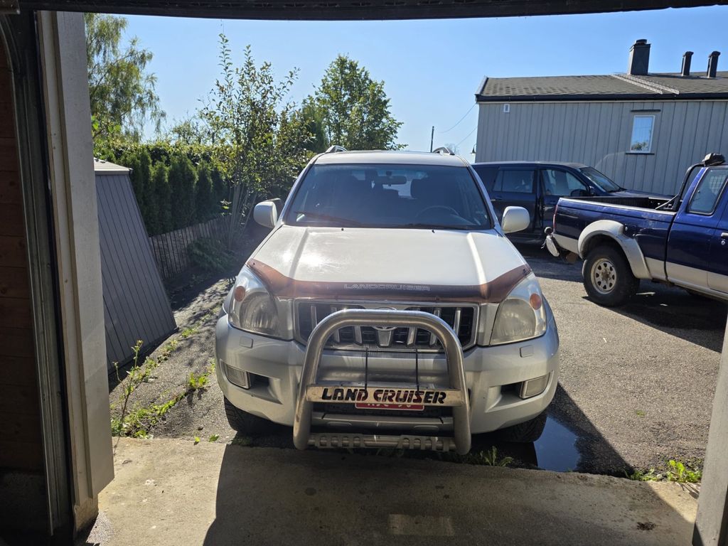 Toyota Land Cruiser 3.0 D-4D Executive AUTOMATIK 8 SITZ