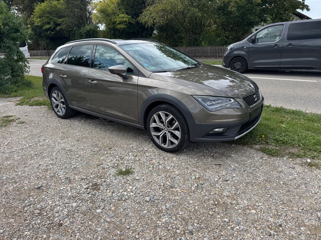 Bild des Angebotes Seat Leon X-PERIENCE 2.0 TDI 135kW S.&S. 4Dri. DSG