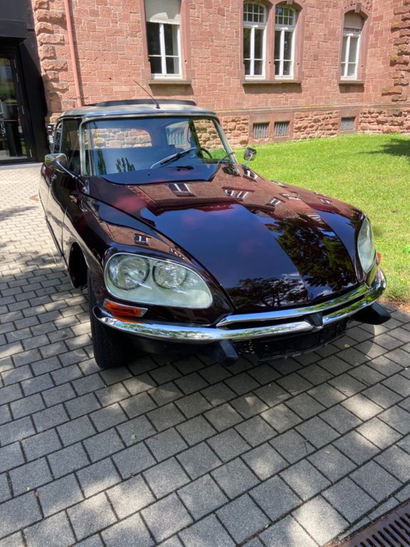 Citroën DS 23 Pallas