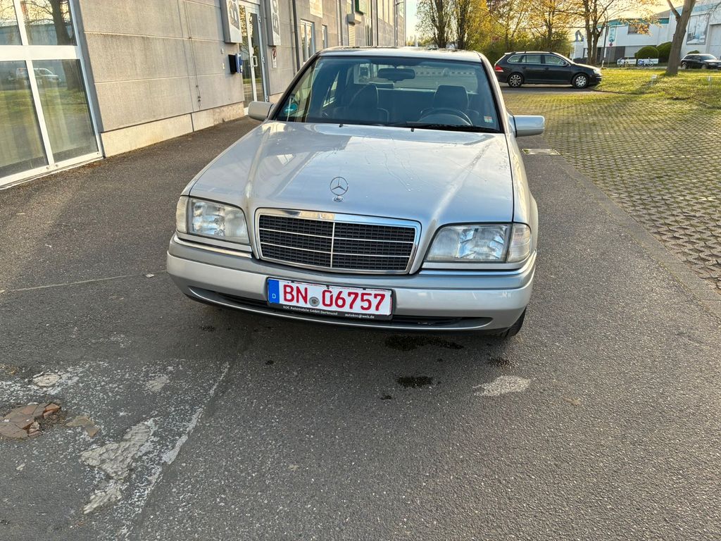 Mercedes-Benz C 180 ELEGANCE