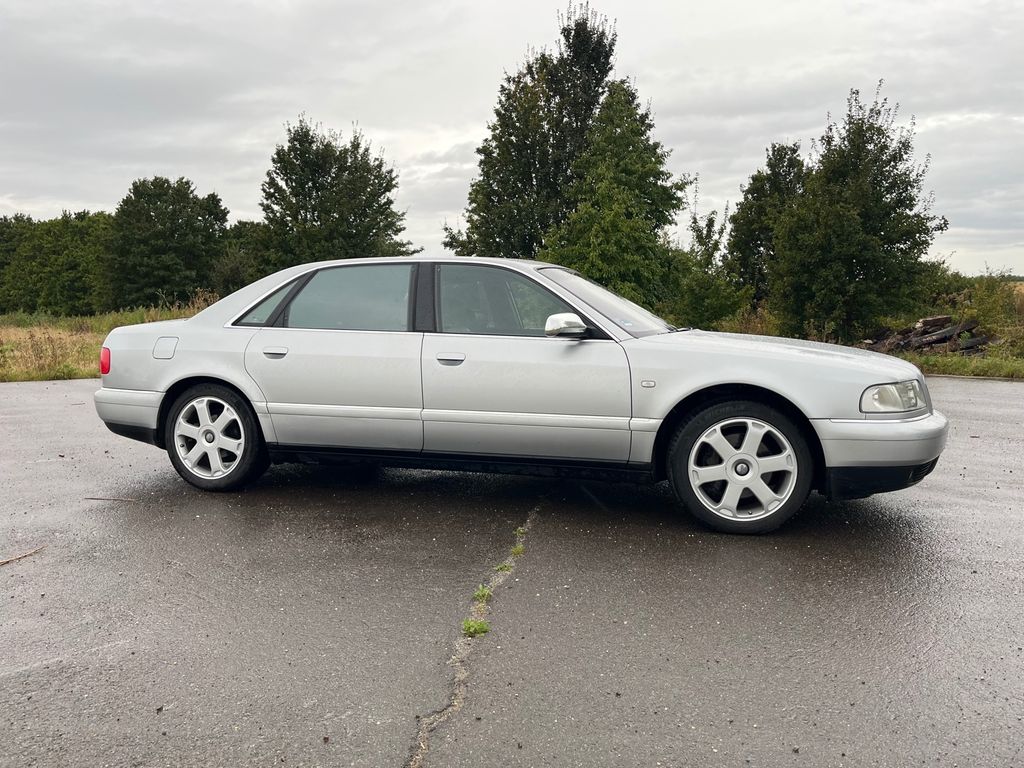 Audi A8 4.2 Aut. LANGversion orig. 240 TKM 2D 4D VOLL