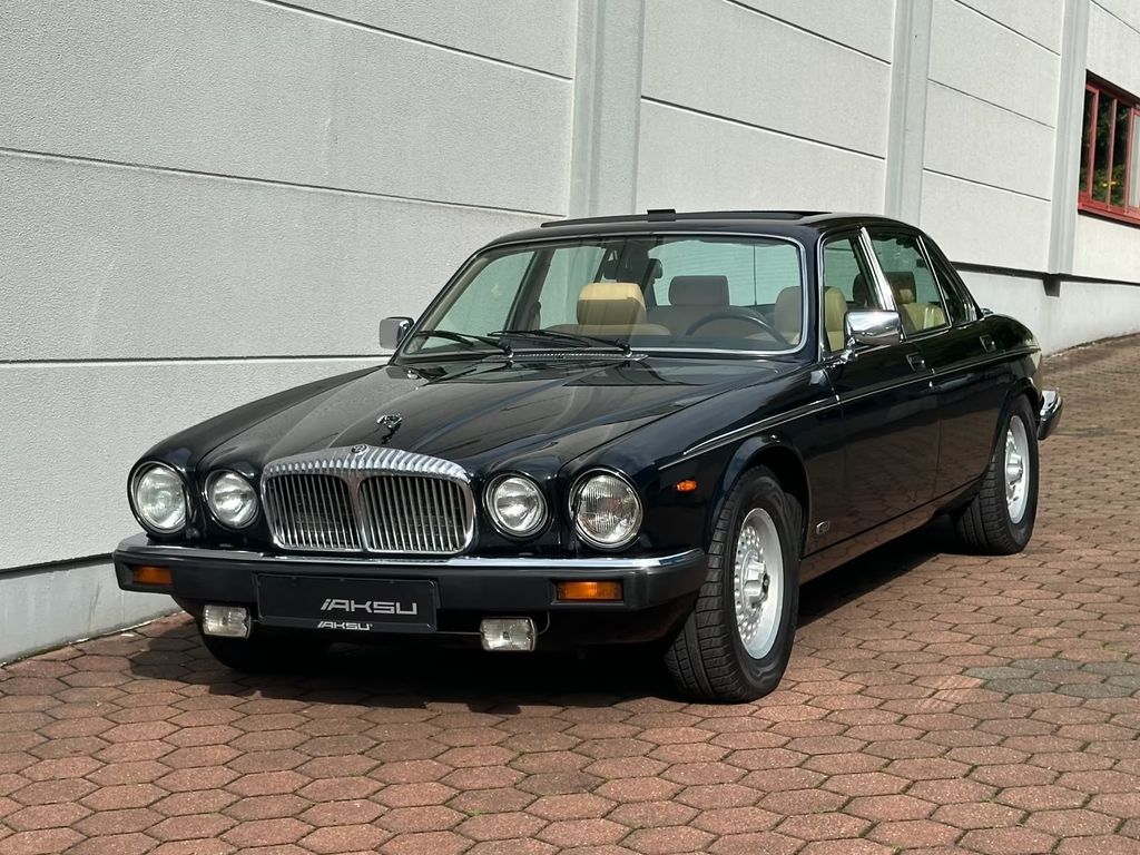 Bild des Angebotes Jaguar °DAIMLER DOUBLE SIX SERIE III°LEDER BEIGE°SD
