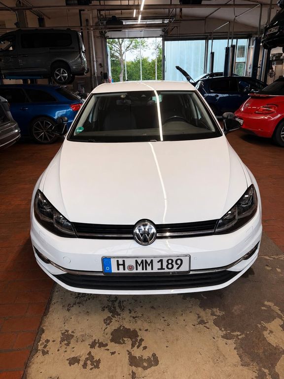 Bild des Angebotes Volkswagen VW Golf VII 1.6TDI IQ Drive