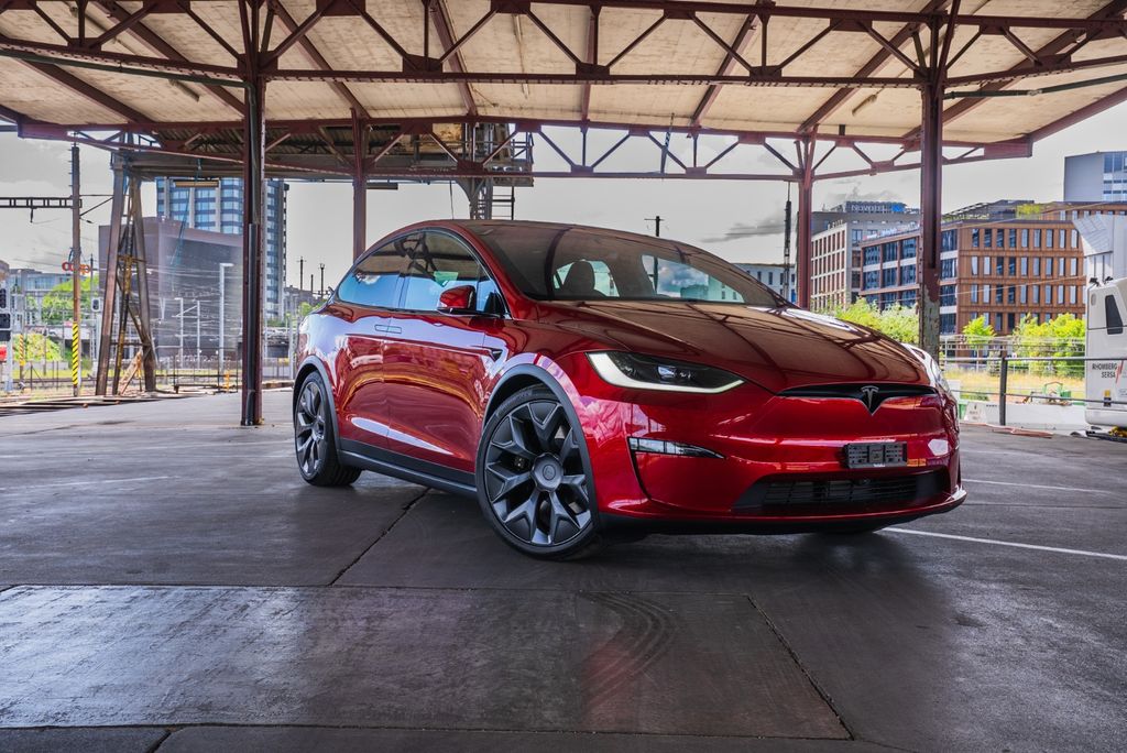 Tesla Model X Allradantrieb mit Dualmotor -