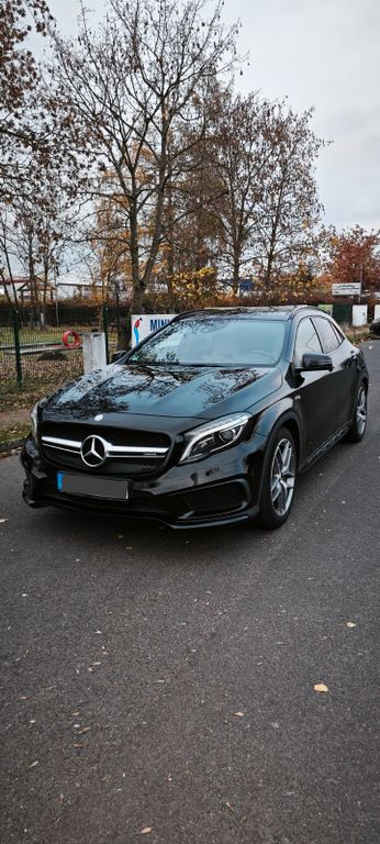 Bild des Angebotes Mercedes-Benz GLA 45 AMG 4MATIC DCT AMG PANO