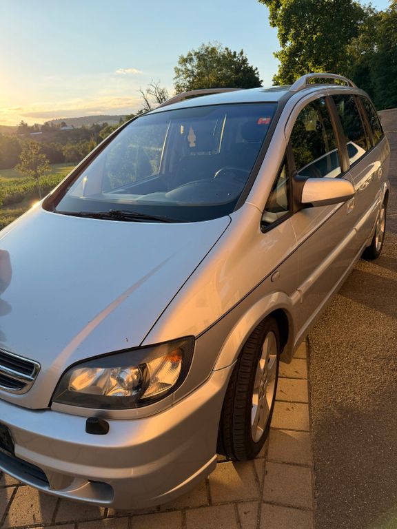 Bild des Angebotes Opel Zafira 2.2 DTI -