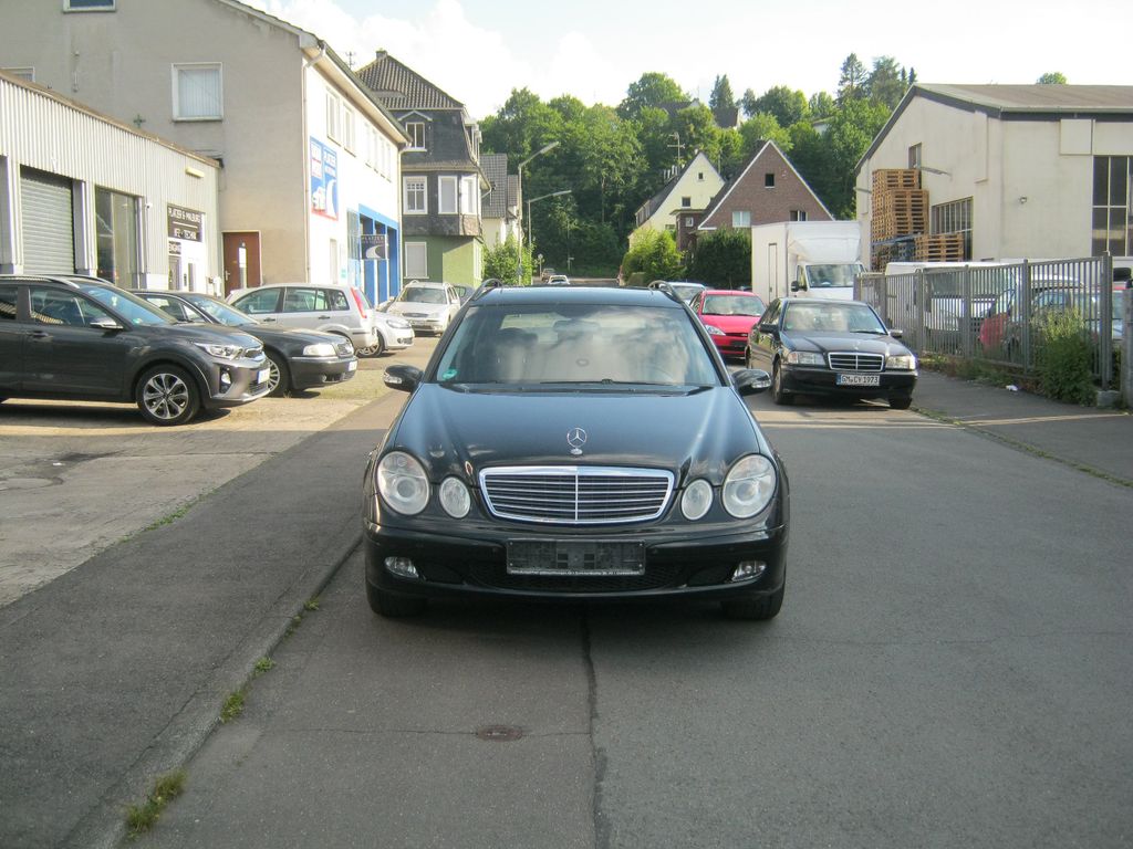 Bild des Angebotes Mercedes-Benz E 220 CDI T CLASSIC Classic