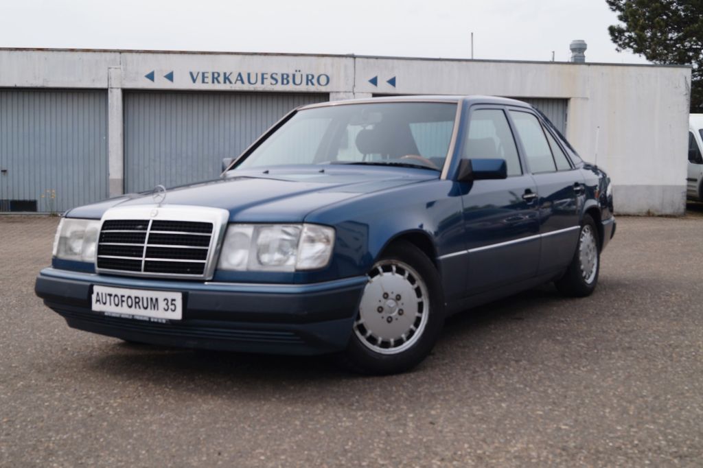 Bild des Angebotes Mercedes-Benz E 300/TEMPOMAT/KLIMA/TÜV NEU