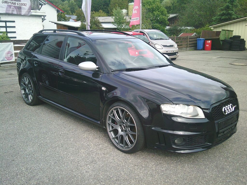 Audi RS4 4.2 quattro Avant -