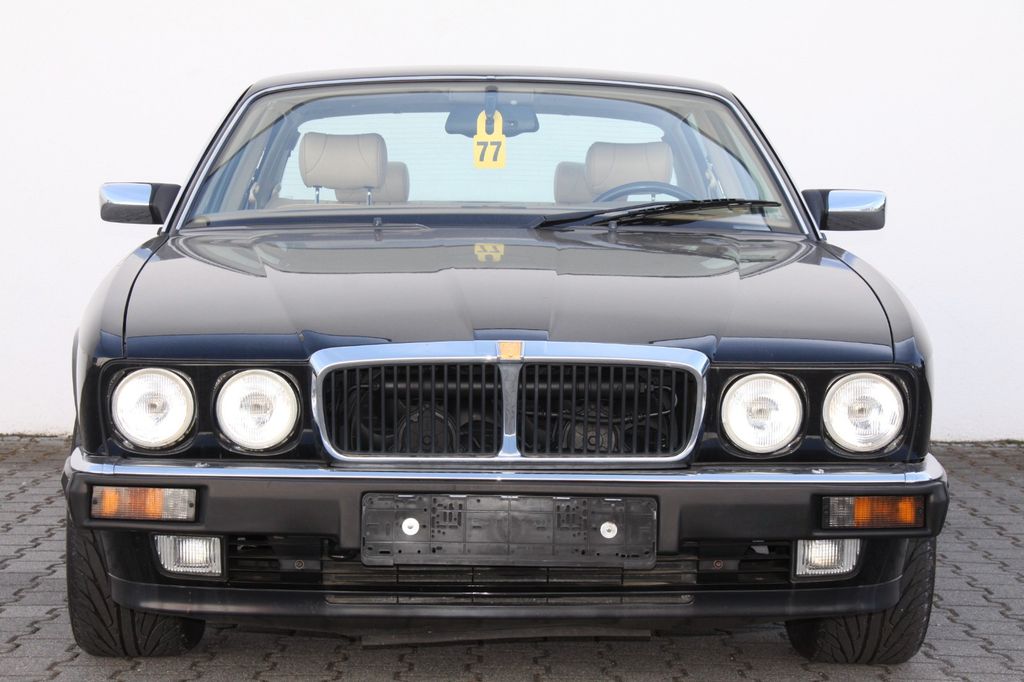 Bild des Angebotes Jaguar XJ12 mit 3 Jahren Garantie H-Zulassung