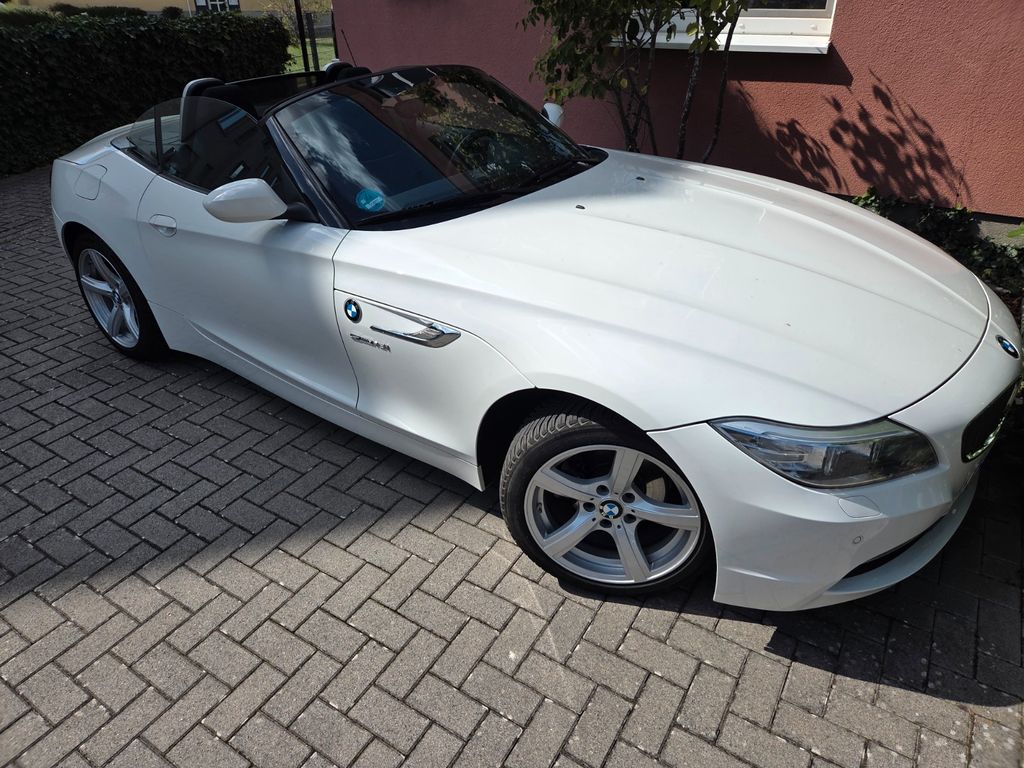 BMW Z4 sDrive18i ein Roadster als Cabrio- und Coupé