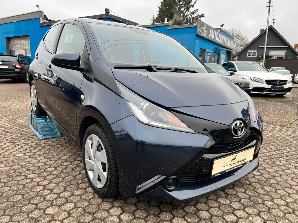 Bild des Angebotes Toyota Aygo AYGO x KLIMA/KAMERA/TEMPOMAT