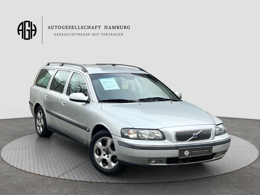 Bild des Angebotes Volvo V70 2.4 Comfort*AHK*1.Hand DR*8fach bereift*