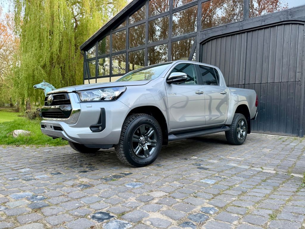 Toyota Hilux Double Cab Comfort 4x4 AT ACC KAMERA KEYLE