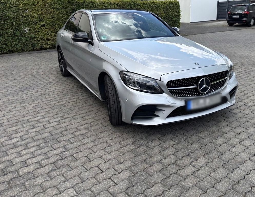 Bild des Angebotes Mercedes-Benz C 400 4MATIC AMG-Line, Panorama, MBeam,Scheckhef