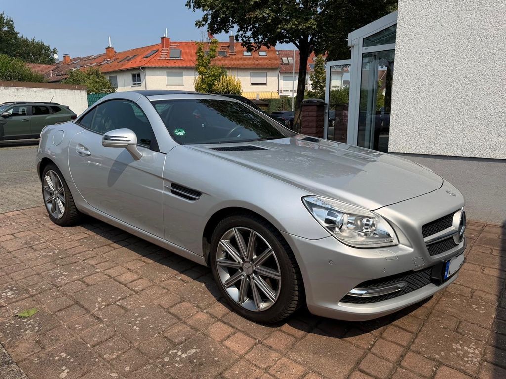 Bild des Angebotes Mercedes-Benz SLC/SLK 200 Glasdach/Automatik/Scheckheftgepfl..