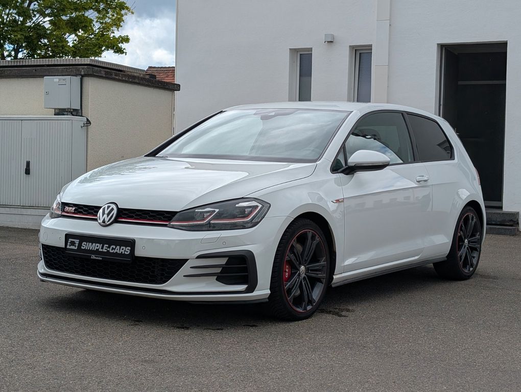 Bild des Angebotes Volkswagen Golf VII Lim. GTI Performance*LED*ASSIST*KAM*STH
