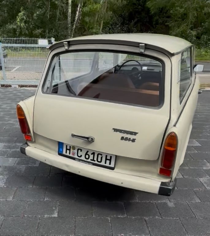 Bild des Angebotes Trabant 601 Universal (Kombi)