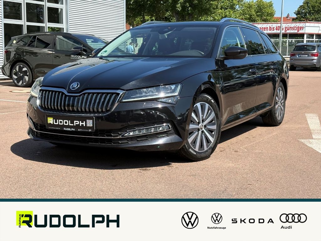 Skoda Superb Combi 2.0 TDI Style ACC LED Navi Rückfahr