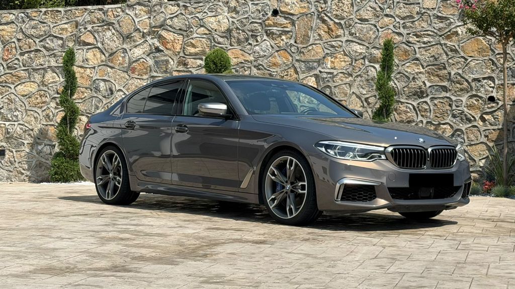 Bild des Angebotes BMW M550i xDrive/B&W/Massage/TV/VOLL