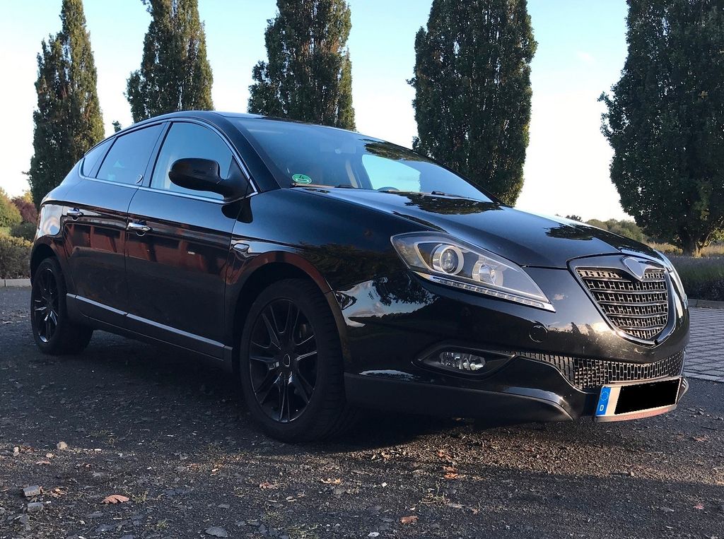 Bild des Angebotes Lancia Delta 1.4 T-Jet Silver, Klima, PDC, Alu 17", AHK