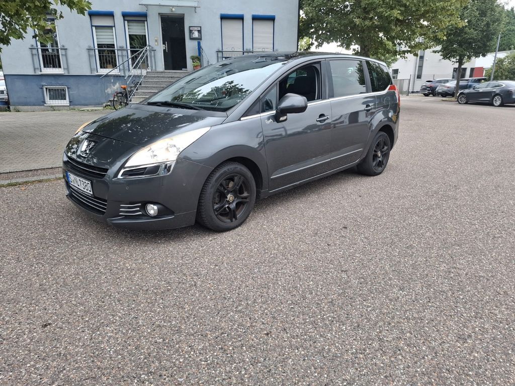 Bild des Angebotes Peugeot 5008 2.0 Family HDi FAP 150
