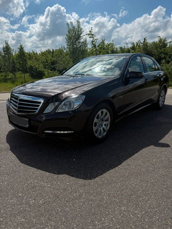 Bild des Angebotes Mercedes-Benz E 250 E Limousine E 250 CDI BlueEfficiency