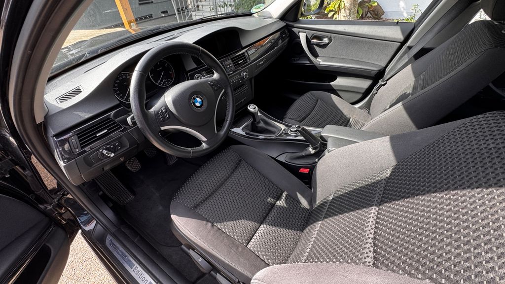 Bild des Angebotes BMW 320d Touring Edition-Lifestyle, AHK, Xenon, NAV