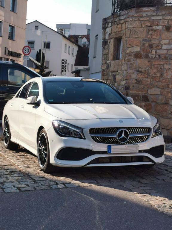 Bild des Angebotes Mercedes-Benz CLA 250 AMG Line Top gepflegt