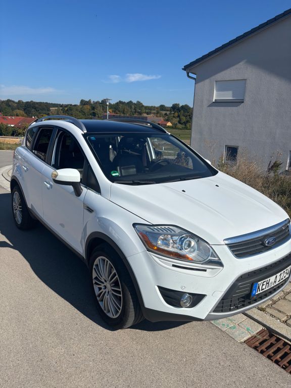 Bild des Angebotes Ford Kuga 2,0 TDCi 4x4 120kW Titanium Weiß