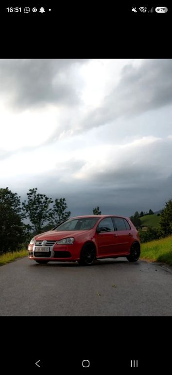 Bild des Angebotes Volkswagen Golf R32