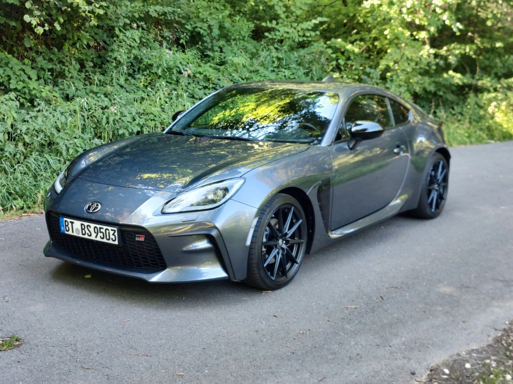 Bild des Angebotes Toyota GR86 - 2,4L - 6 Gang Handschalter