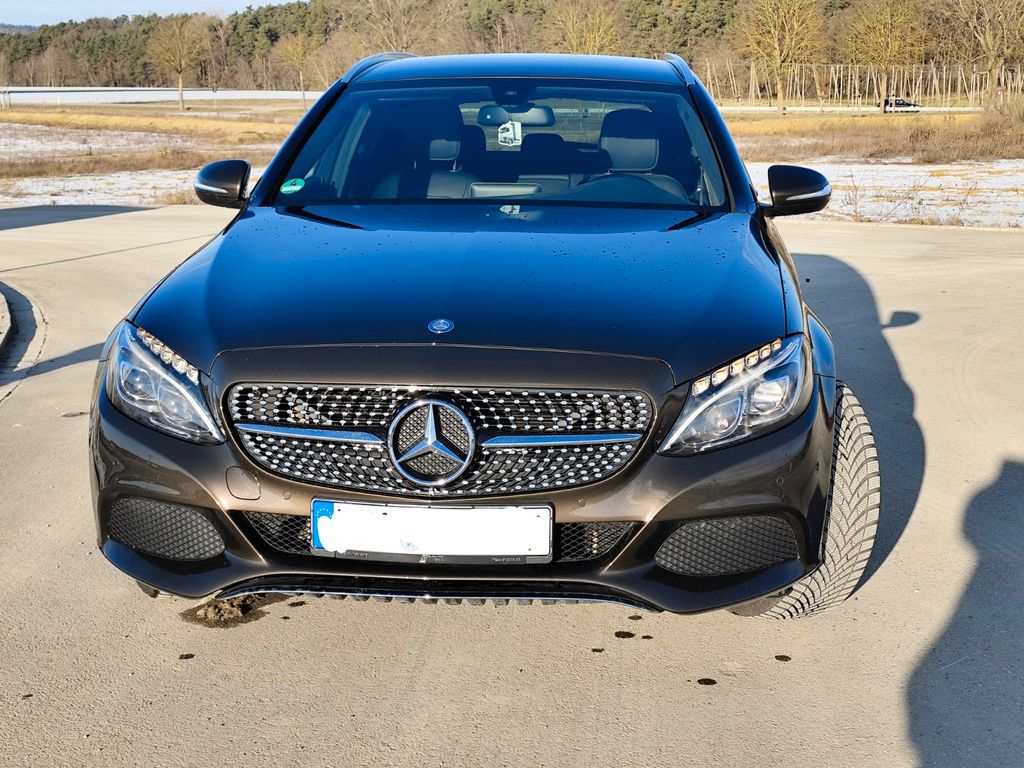 Bild des Angebotes Mercedes-Benz C 180 T   S 205 7 G Automatic/Braun