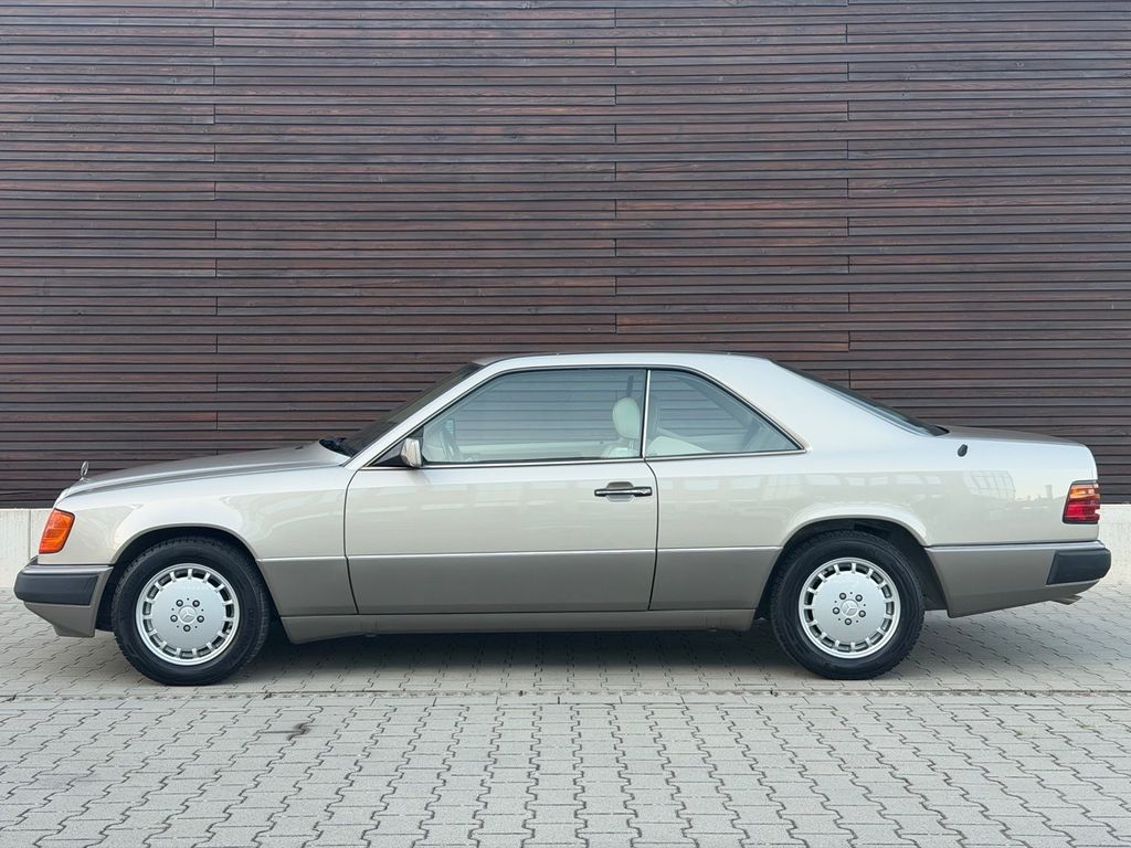 Bild des Angebotes Mercedes-Benz 300 CE W124 / 1 HAND / SEHR GEPFLEGT