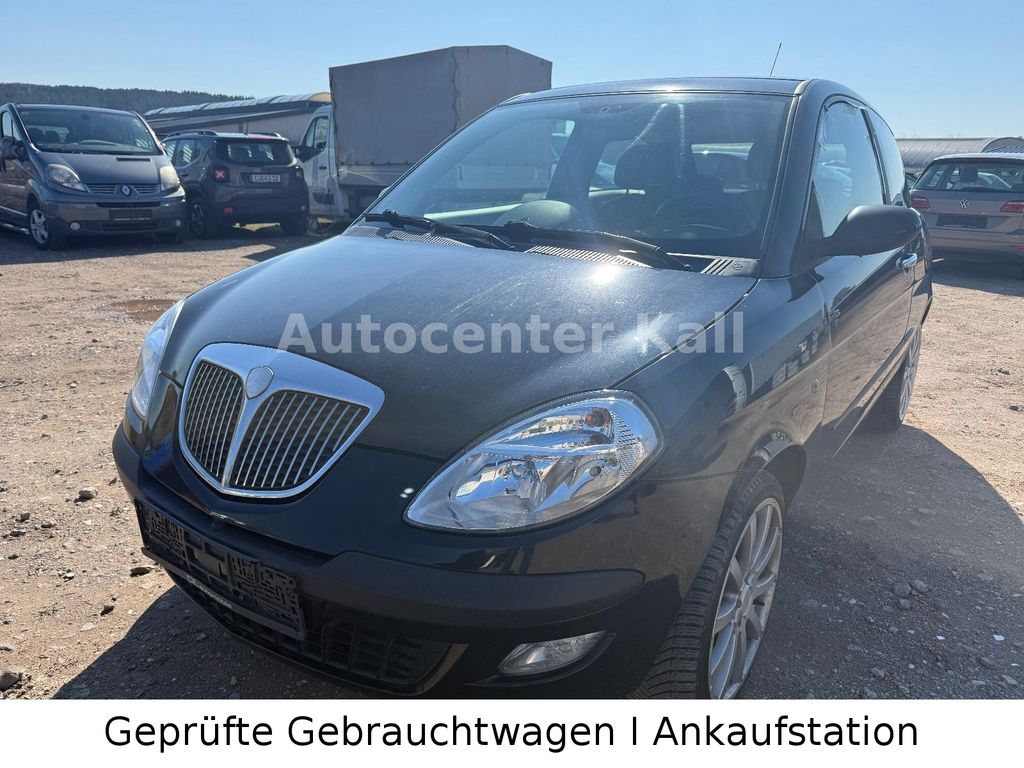 Bild des Angebotes Lancia Ypsilon 1.2 16V Oro