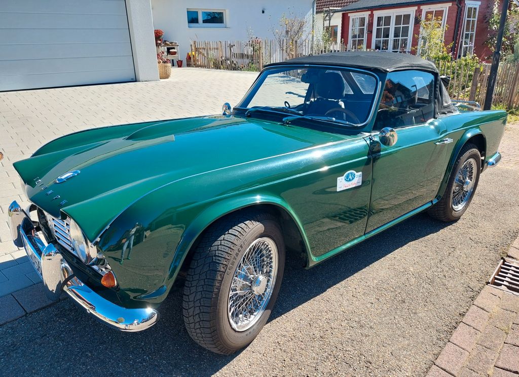 Triumph TR4