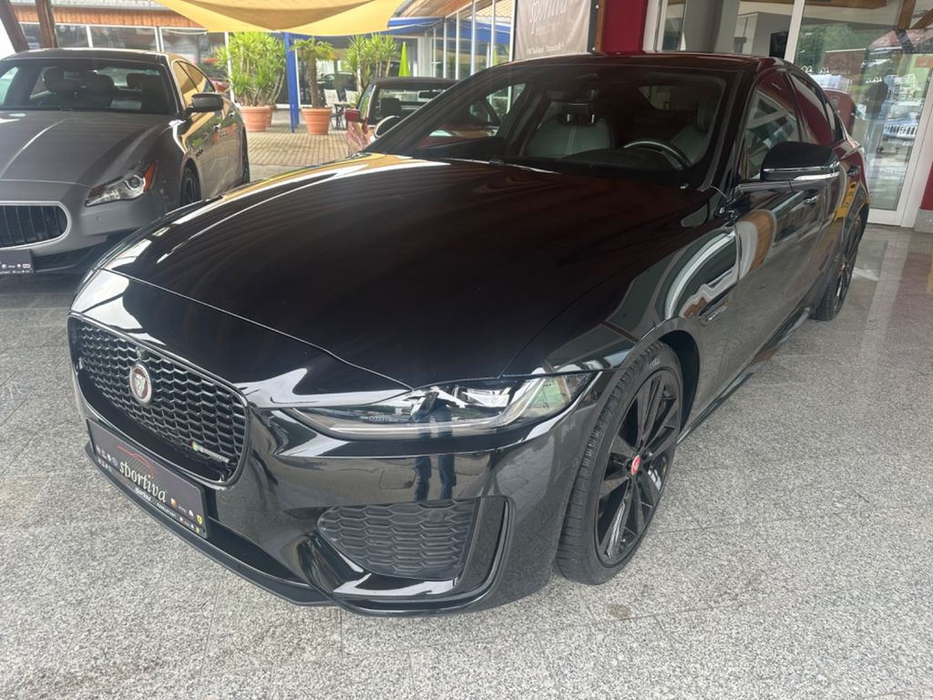 Bild des Angebotes Jaguar XE R-Dynamic Black Kamera LED ACC 10" Car-Play