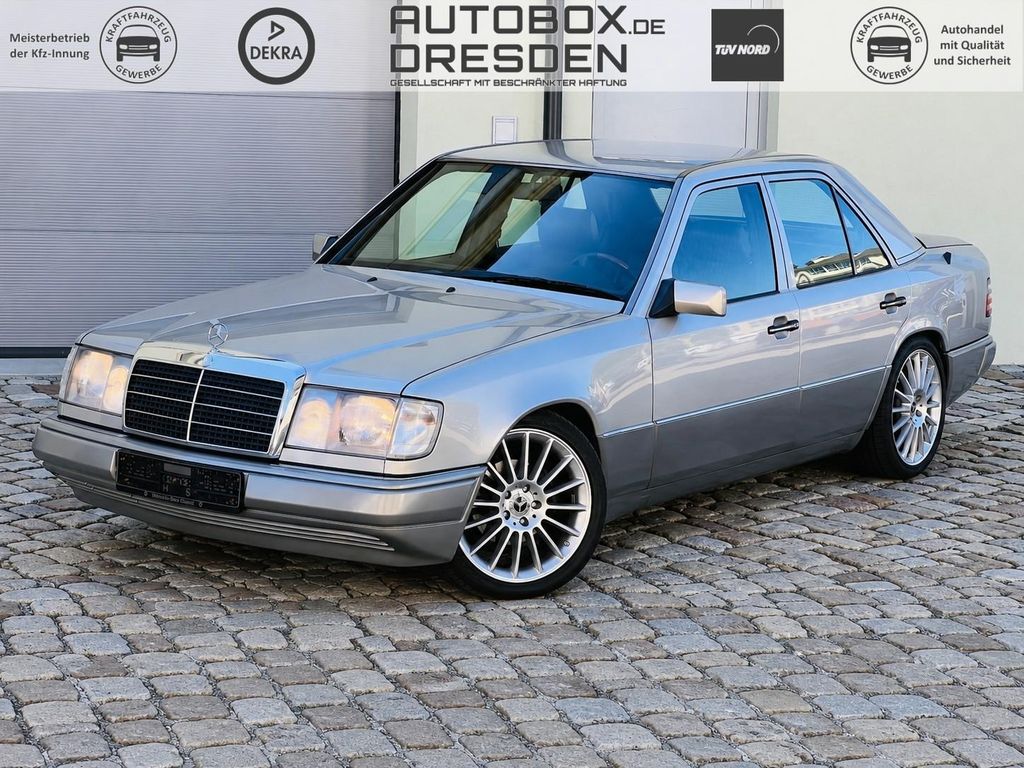Bild des Angebotes Mercedes-Benz 300 E W124 Oldtimer 18" AMG | DAB | LEDER | SHZ
