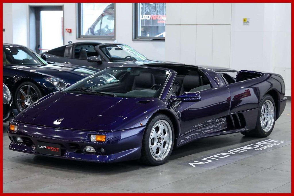 Bild des Angebotes Lamborghini Diablo Roadster VT** BLU SCURO - ITALIANA