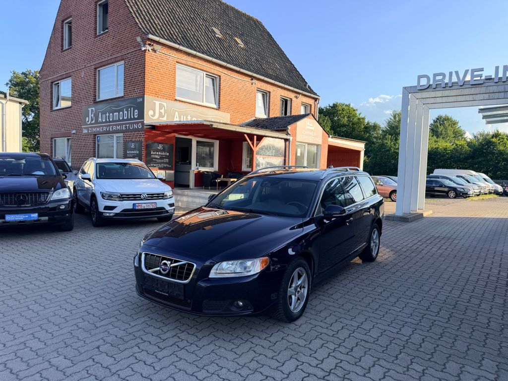 Bild des Angebotes Volvo V70 Kombi Summum AWD  4X4