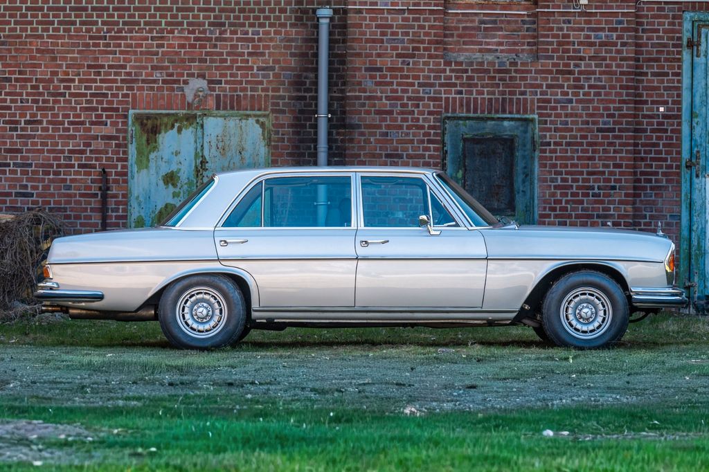 Mercedes-Benz 300 SEL 6,3