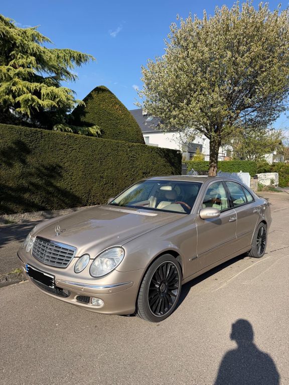 Bild des Angebotes Mercedes-Benz E 320 CDI CLASSIC Classic