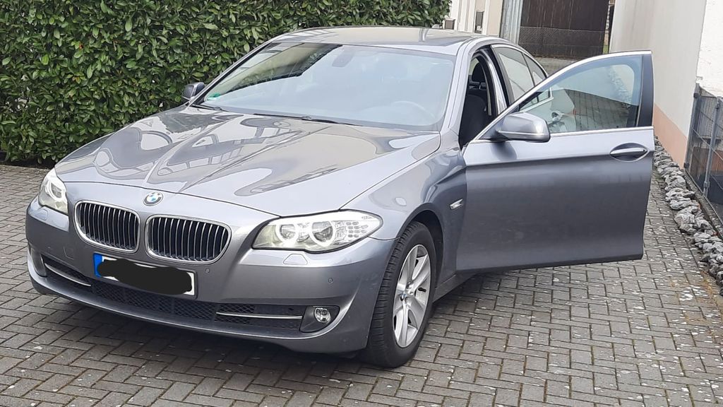 Bild des Angebotes BMW 523i - sehr gepflegt
