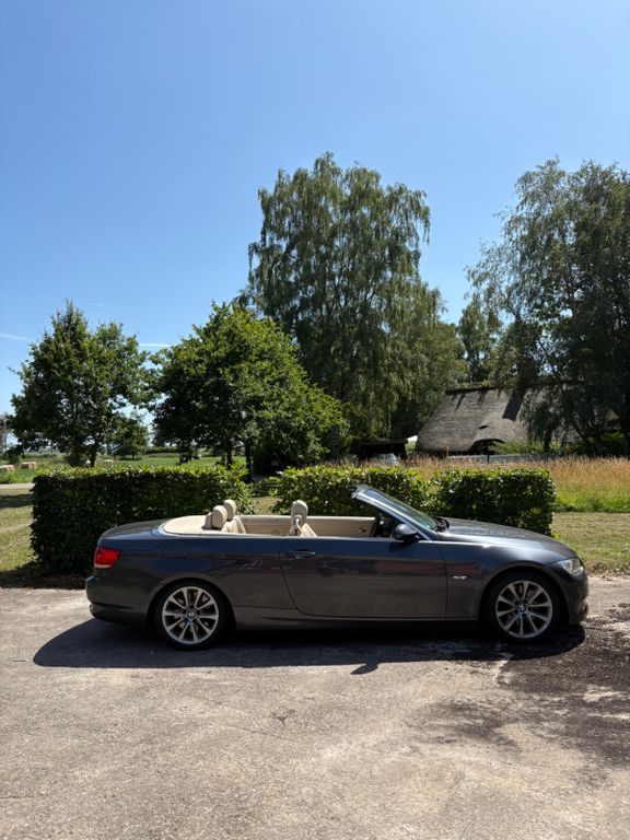 Bild des Angebotes BMW 335i Cabrio -
