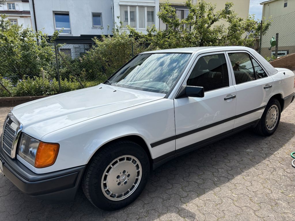 Bild des Angebotes Mercedes-Benz W 124, 260 E, Automatik