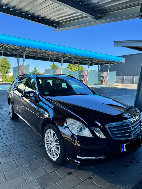 Bild des Angebotes Mercedes-Benz E 300 4MATIC T BlueEFFICIENCY ELEGANCE ELEGANCE