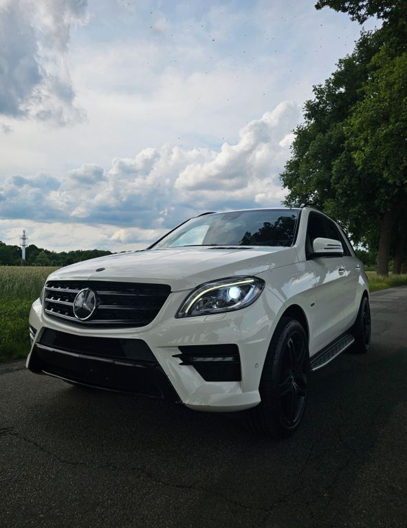 Bild des Angebotes Mercedes-Benz ML 350 BlueTEC 4MATIC AMG Line