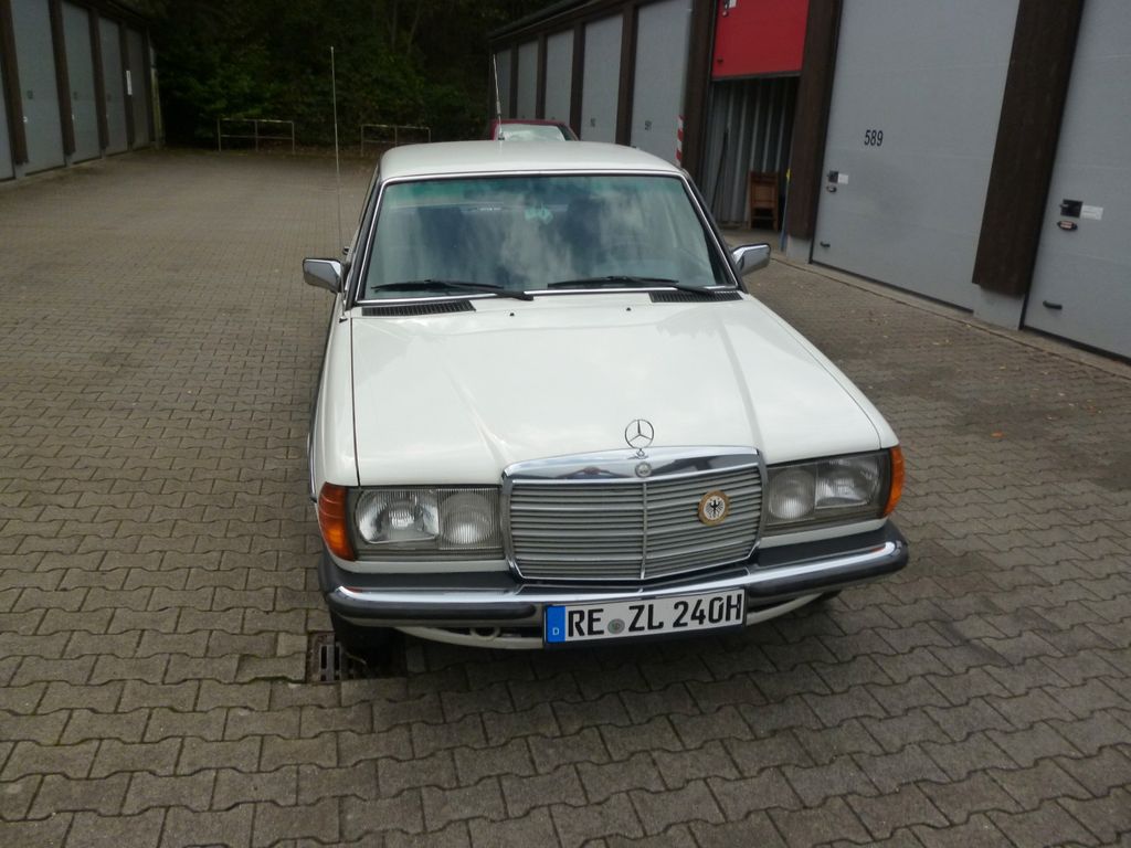 Bild des Angebotes Mercedes-Benz W123 - 240 Diesel