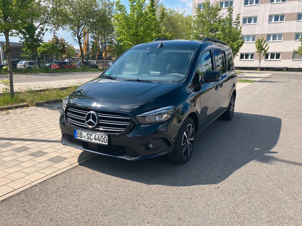 Bild des Angebotes Mercedes-Benz T 180 lang+ Spiegel P.+ Winter P.+ Anhängerkup.